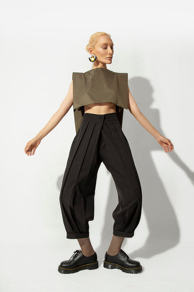 Super Pleated Trousers - Shop New fashion designer clothing, shoes, bags & Accessories online - KÖWLI SHOP