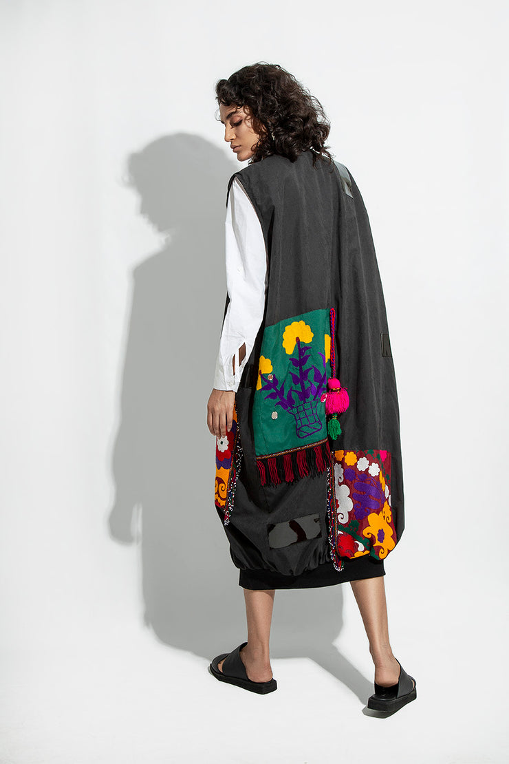 Shams Banou Vest - Shop New fashion designer clothing, shoes, bags & Accessories online - KÖWLI SHOP